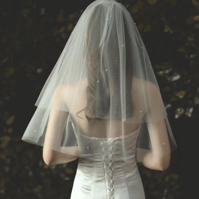 Elbow Pearl Veil