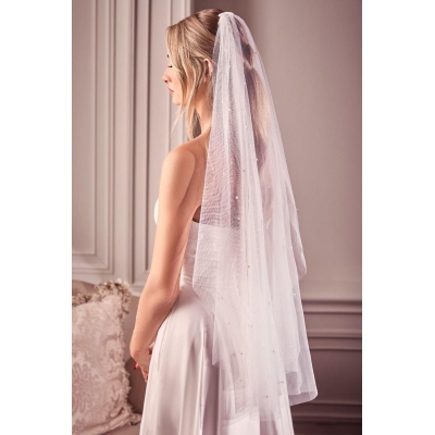 Fingertip Pearl Veil