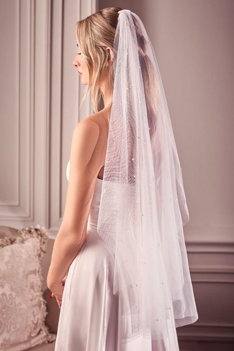 Fingertip Pearl Veil